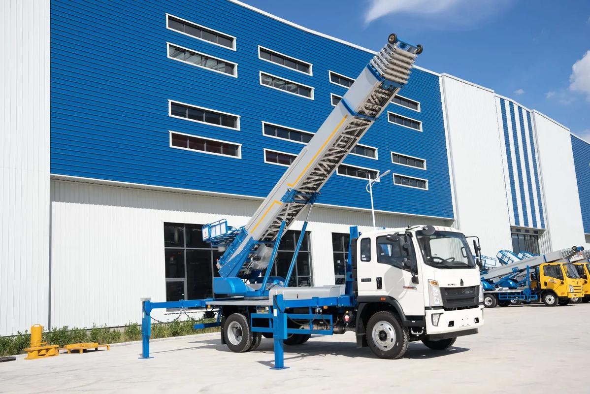 蓬溪小型云梯车上料车租赁多少钱