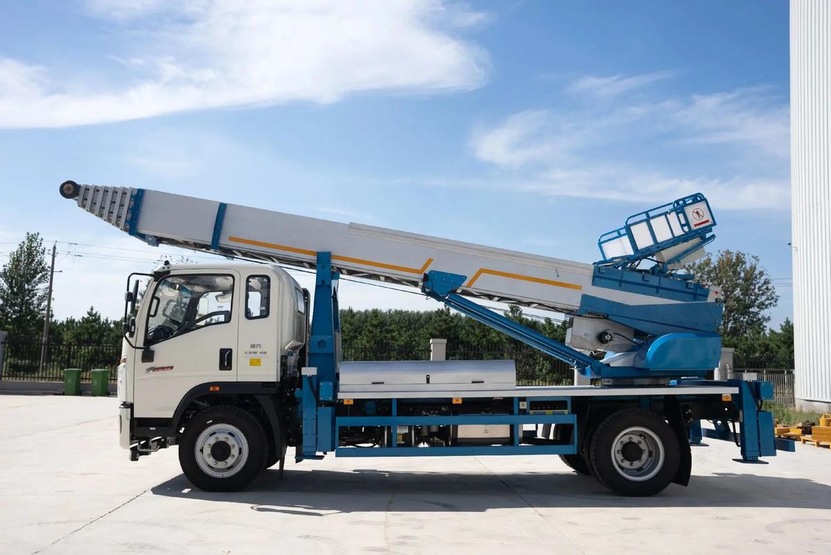 蓬溪云梯上料车租赁费用