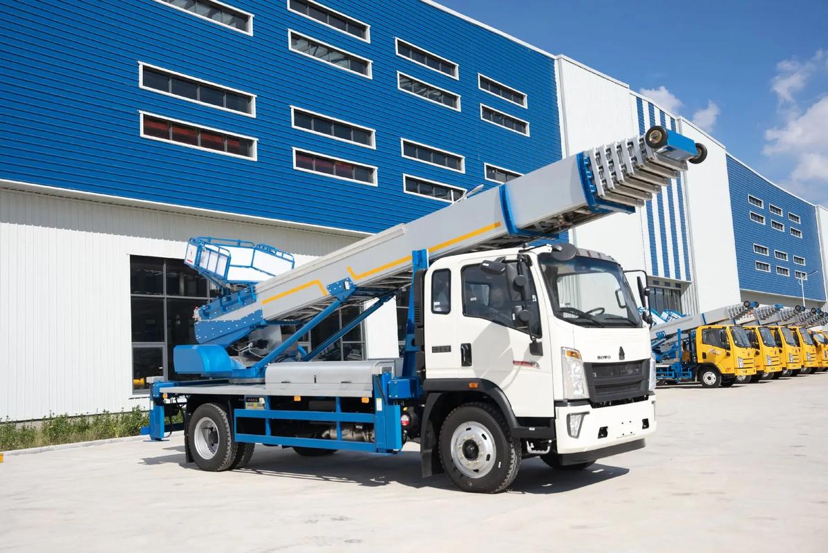 蓬溪出租云梯车高空作业车 建筑垃圾搬运